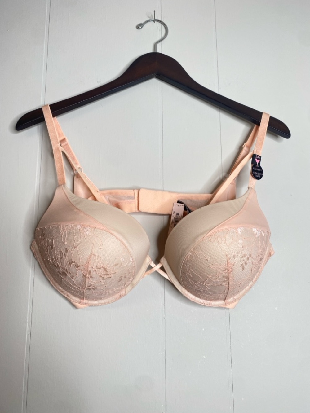 Victoria’s Secret Bombshell Bra Women 38 C Coral Add 2 Cups Plunge Push Up NEW - Picture 2 of 4